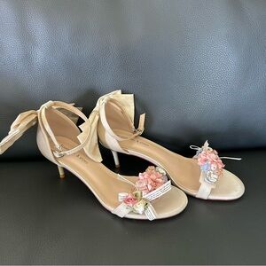 NWOB Youxianmei & shoes Ivory w/ Pink Floral Women's Heels Wedding Cottagecore